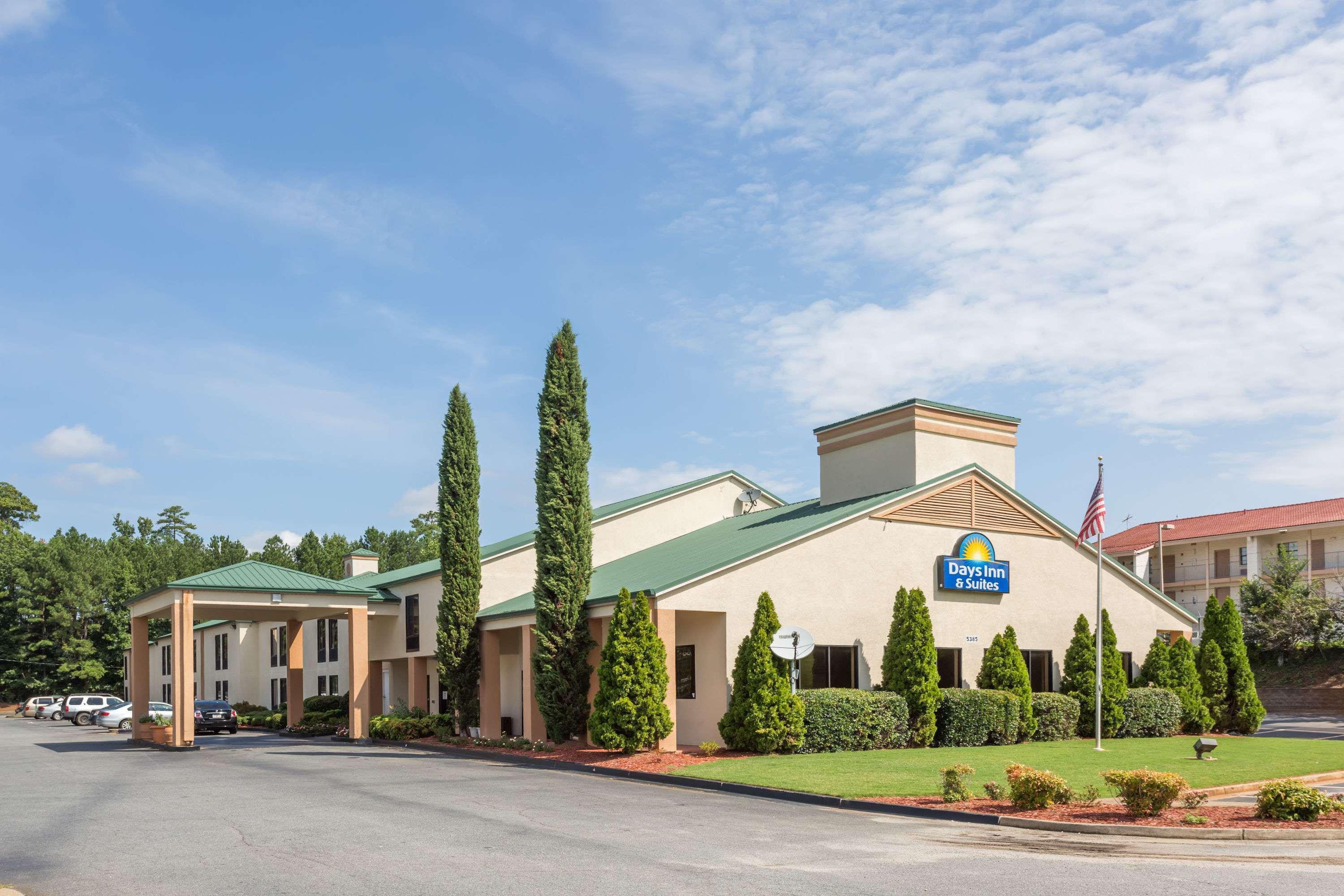 Days Inn & Suites By Wyndham Peachtree Corners Norcross Zewnętrze zdjęcie